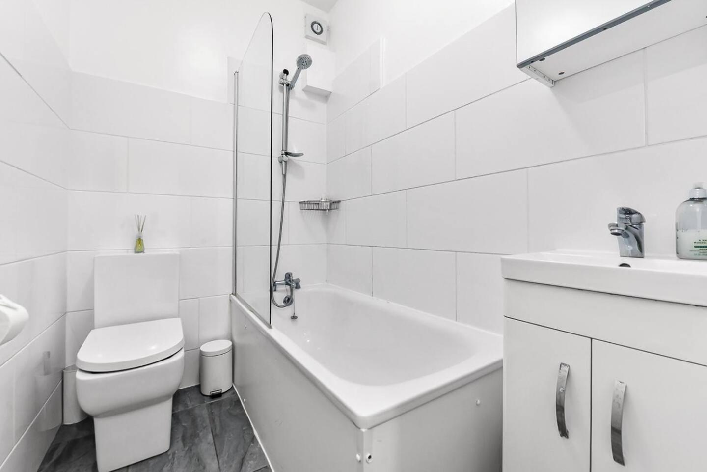 2 Bed Apartment- Finsbury Park Station B London Eksteriør bilde